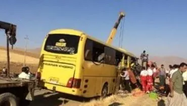 برخورد اتوبوس با تراکتور در اردبیل حادثه ساز شد