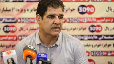 سرمربی ماشین سازی: کمبود بازیکن داریم
