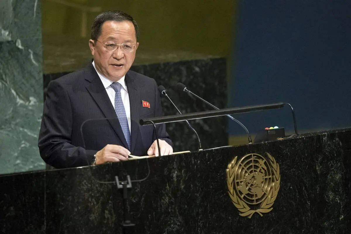 امکان ندارد با حضور تحریم ها خلع سلاح هسته ای شویم