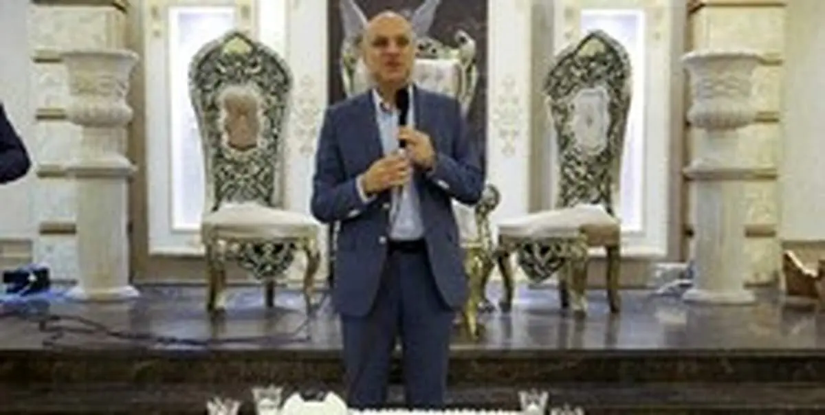 فتحی: متاسفانه برخی از بیرون باشگاه خط میدهند