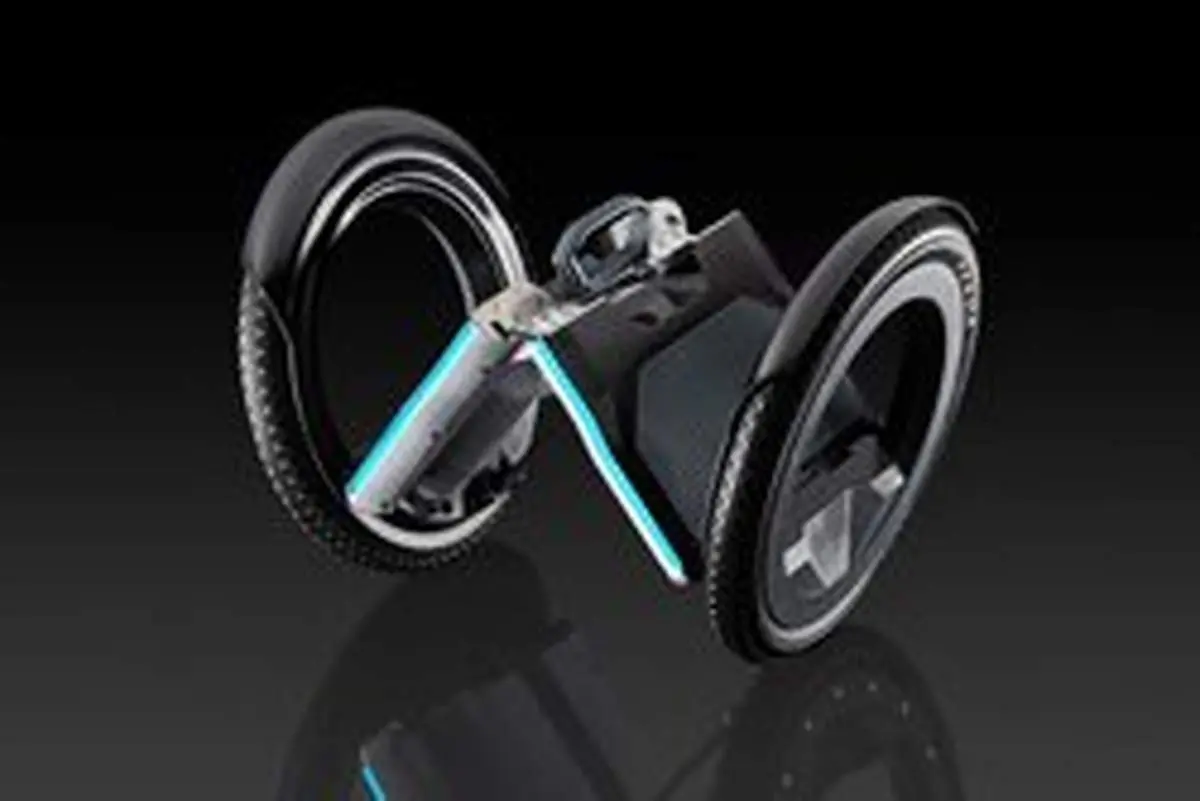 تولید اسکوتر برقی‌ که ۲ ثانیه‌ای تا می‌شود