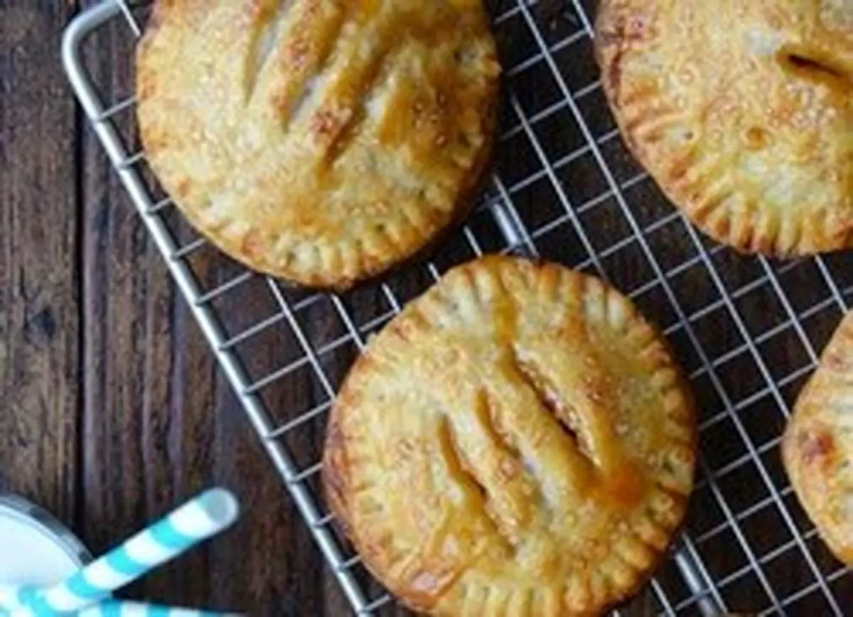 طرز تهیه پای سیب کاراملی شور