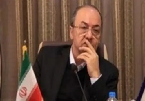 استاندار فارس پای سخنان کسبه و بازاریان شیراز نشست
