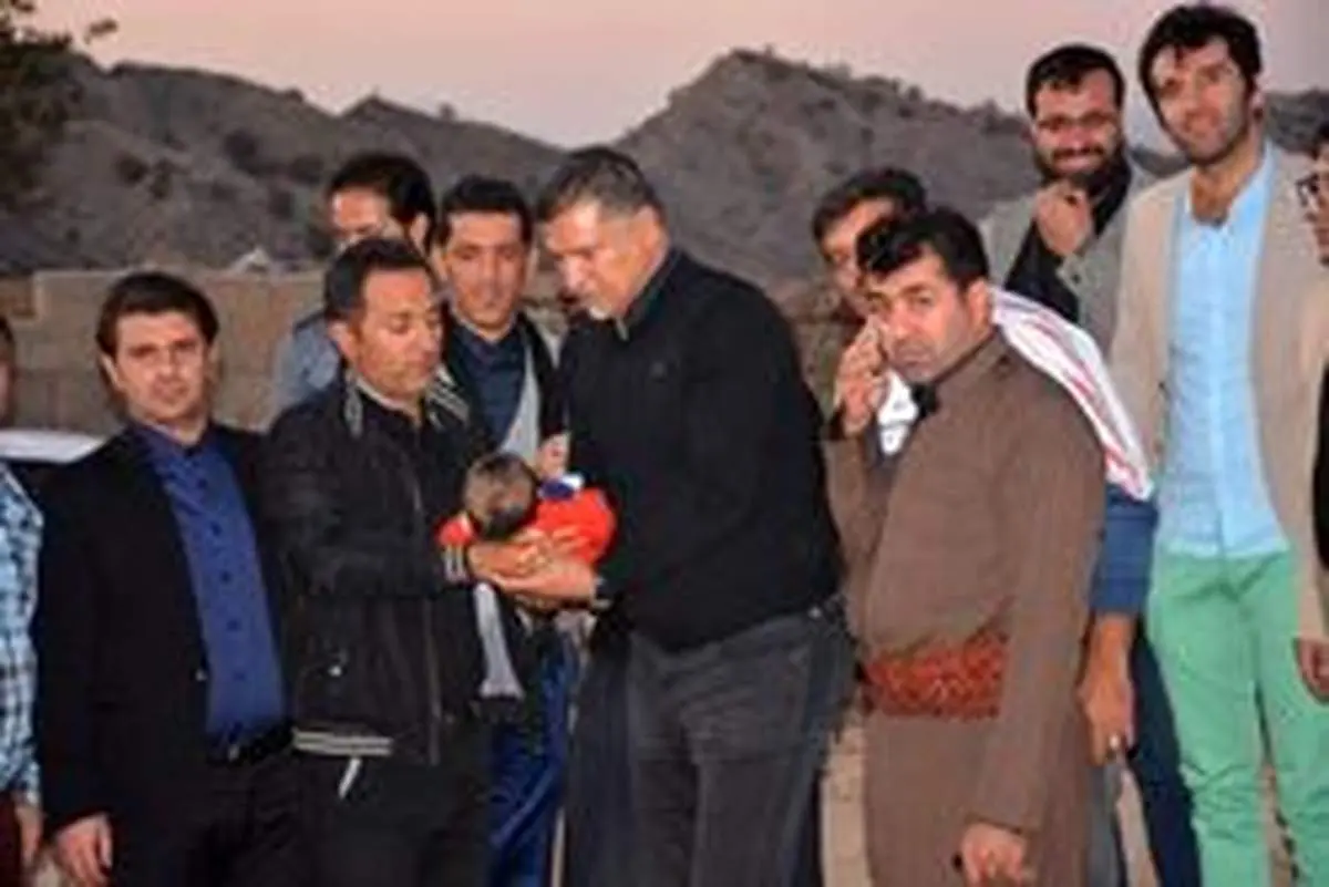 بررسی احضار دایی به دادگاه برای کمک به مردم زلزله‌زده!