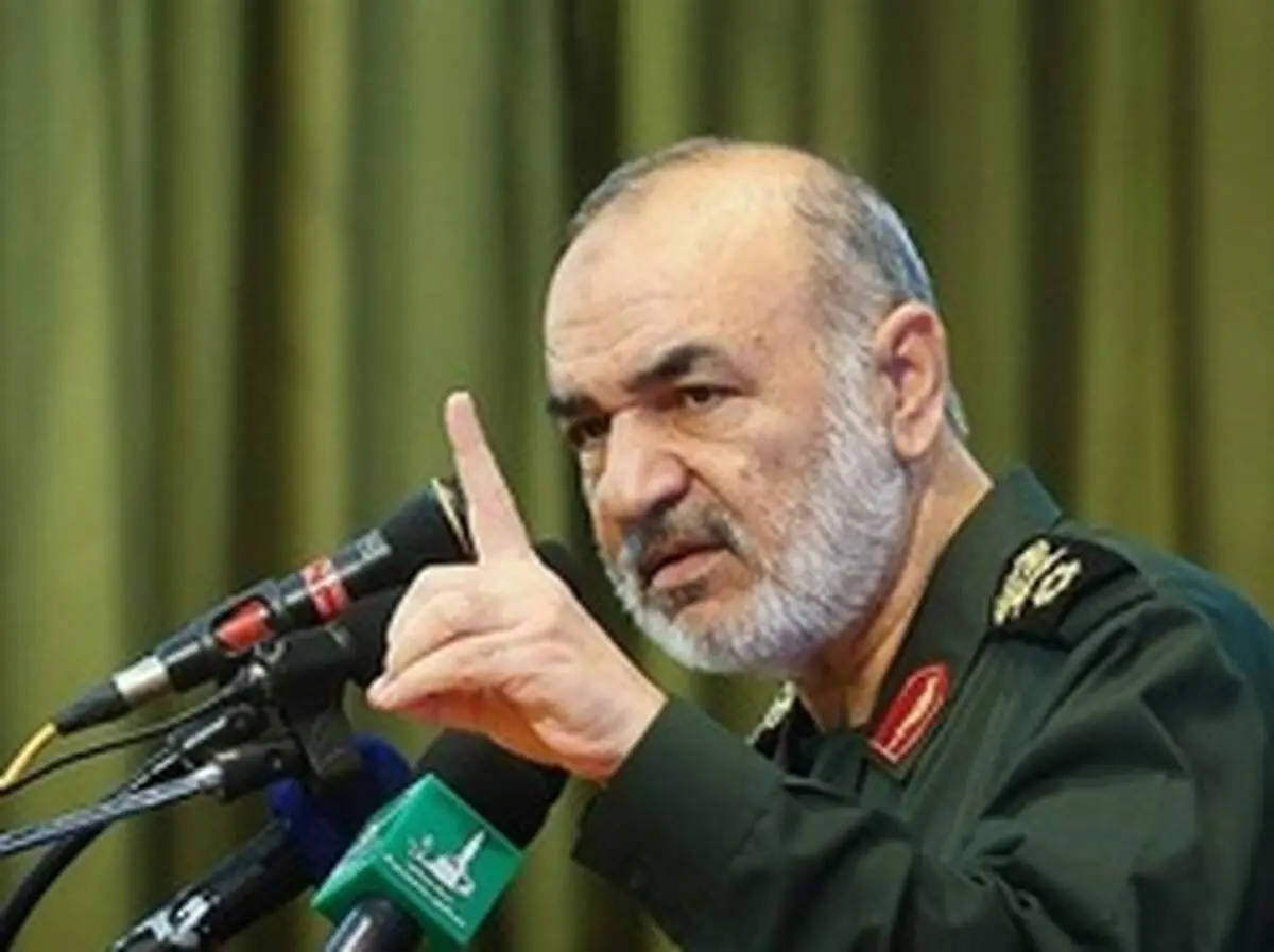 سردار سلامی: هیچ کس نمی‌تواند مانع رشد کشور شود
