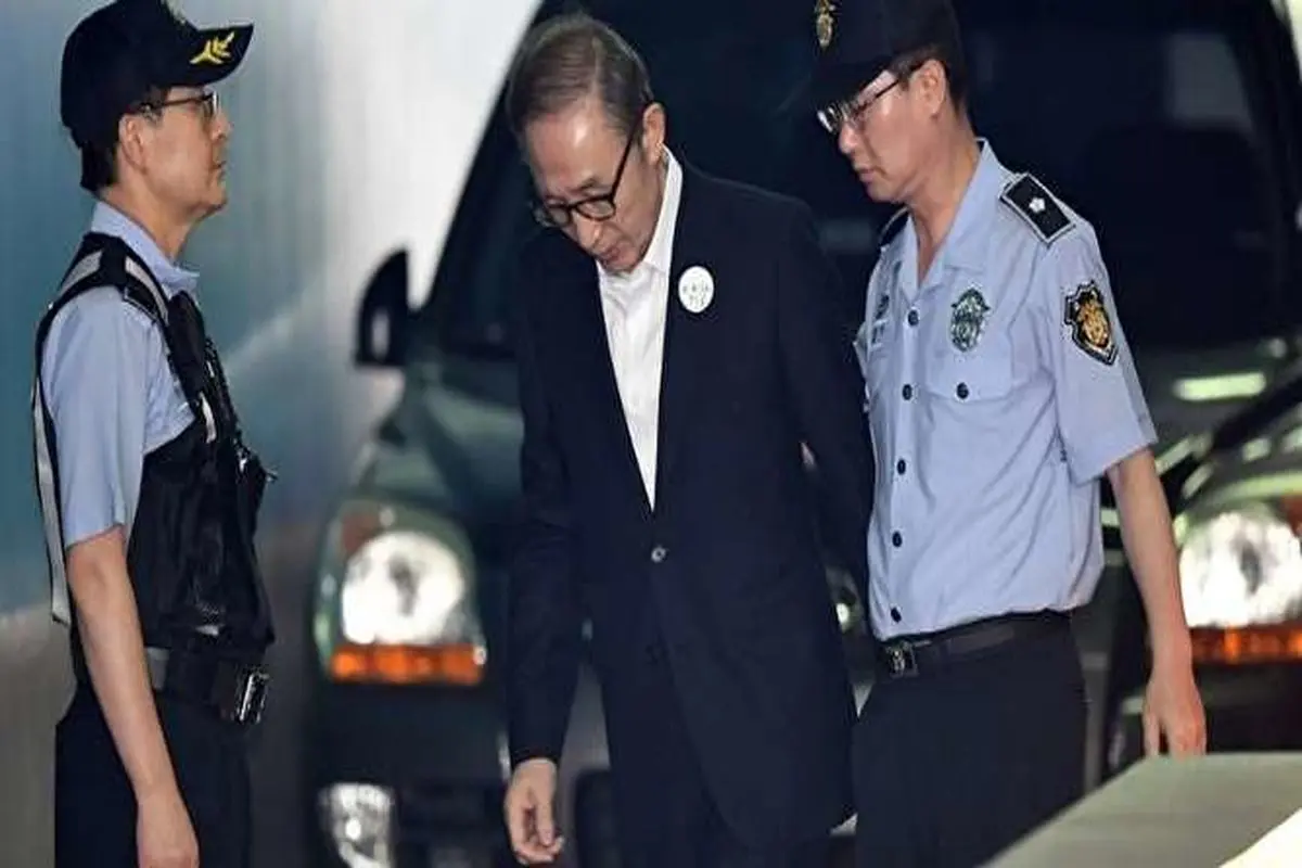 محکومیت رئیس جمهور «اختلاس‌گر» کره جنوبی به ۱۵ سال زندان