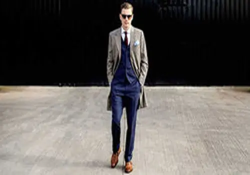 چگونه پرز را از روی پالتو و کت فوتر از بین ببریم؟