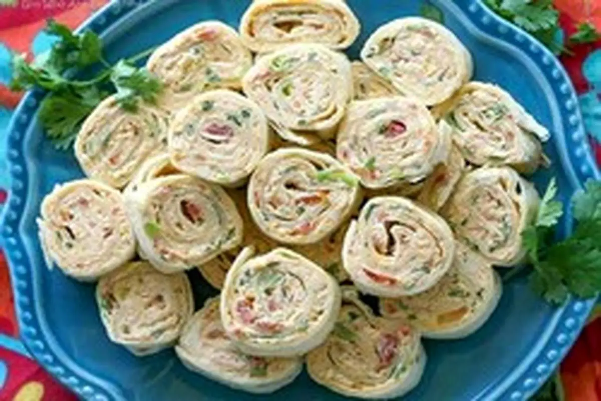طرز تهیه فینگر فود سرد با نان تورتیلا