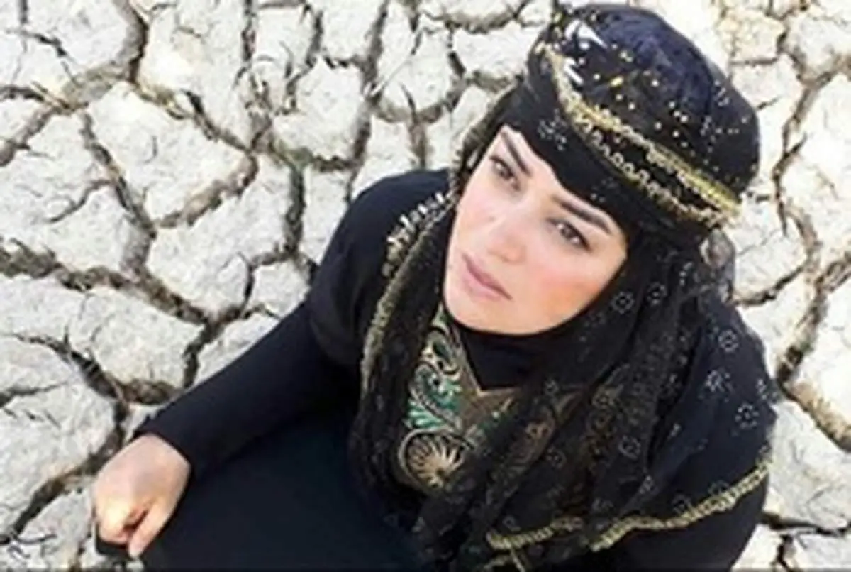 ظاهر و لباس متفاوت الهام چرخنده +عکس
