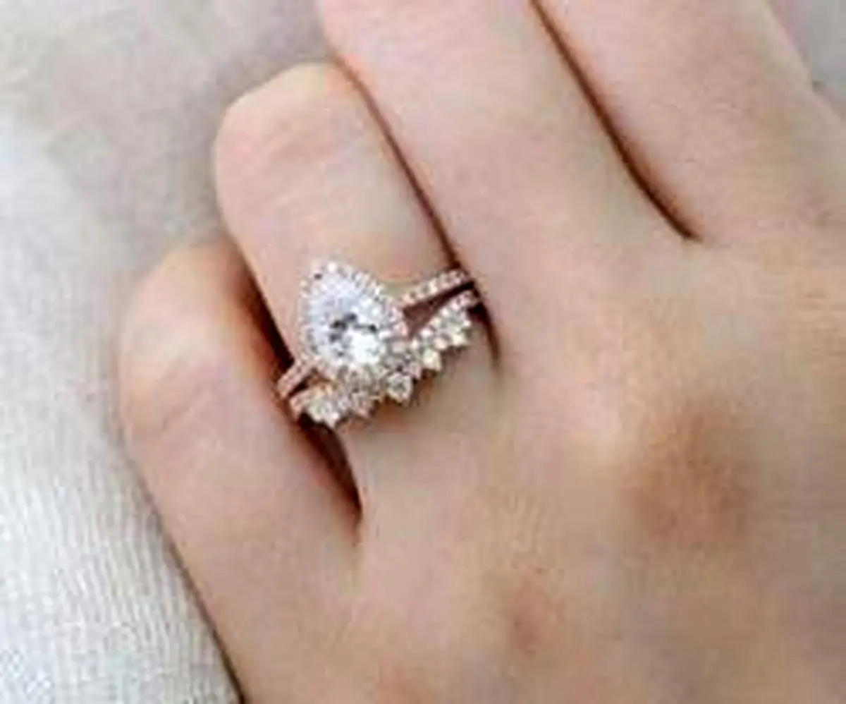 مدل انگشتر نشون نگین دار طلا سفید