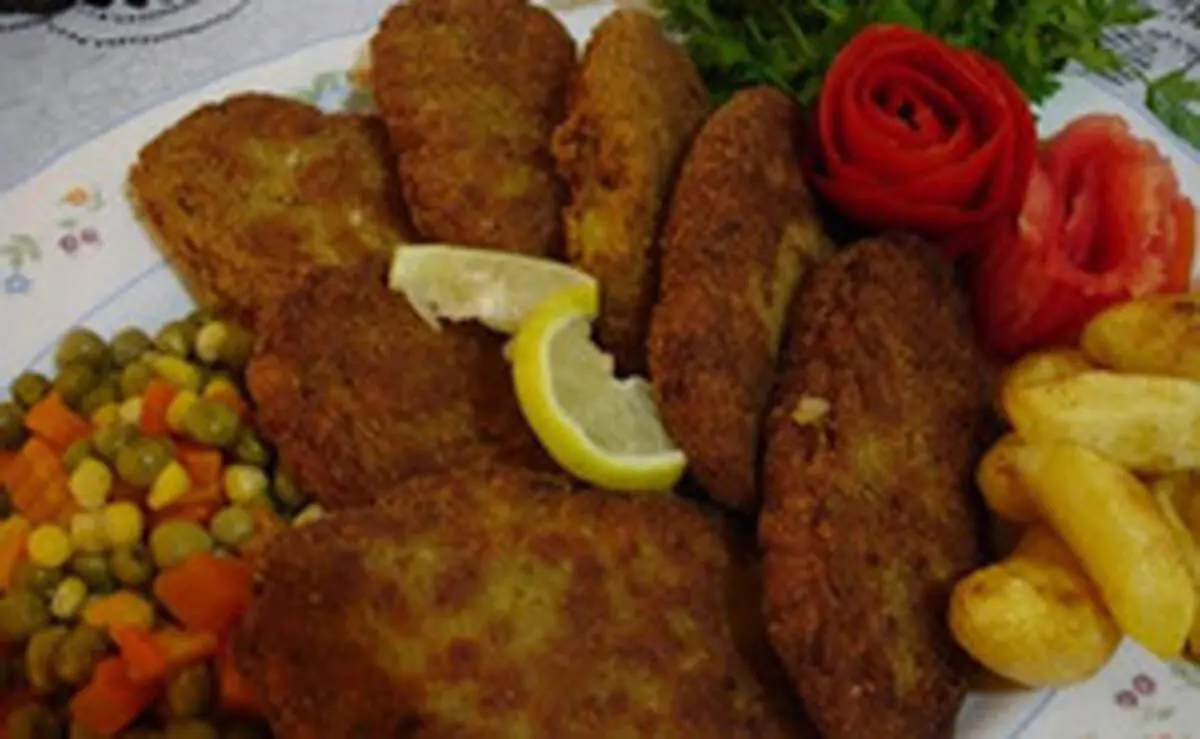 طرز تهیه کتلت رژیمی برای افرادی که کلسترول بالا دارند