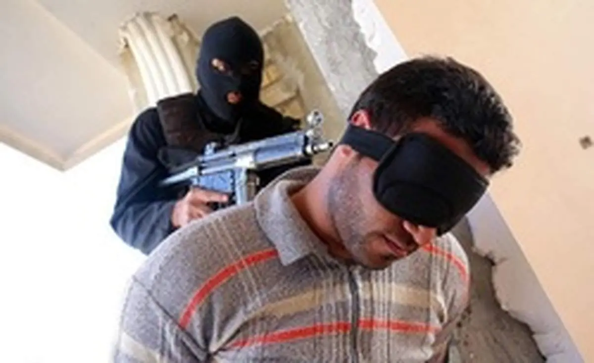 ۲ گروگان در کمتر از پنج ساعت در دلگان آزاد شدند