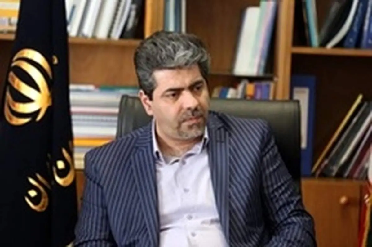 افشانی تلفن معاونانش را شنود می کند؟