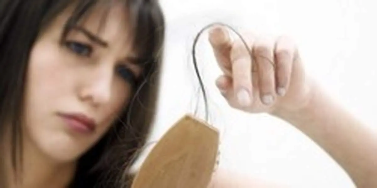 چه مقدار ریزش مو طبیعی است؟