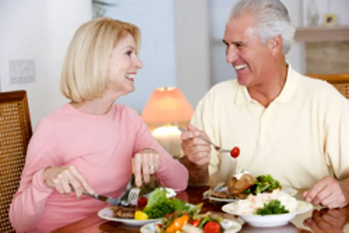 توصیه‌های تغذیه برای بهبود سلامت سالمندان