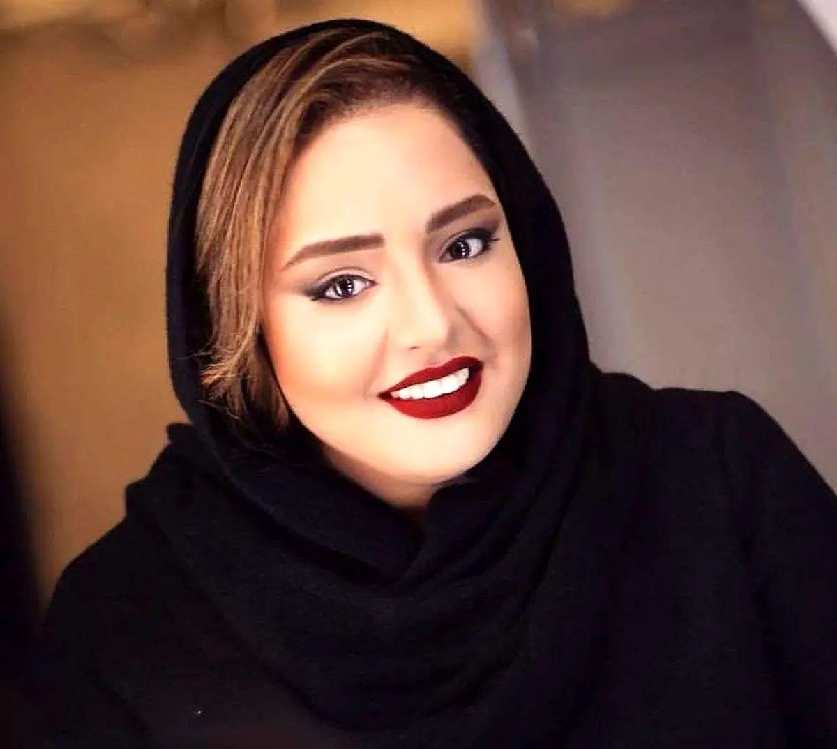 تازه ترین عکس از نرگس محمدی با میکاپ روزانه / شیک و متفاوت !