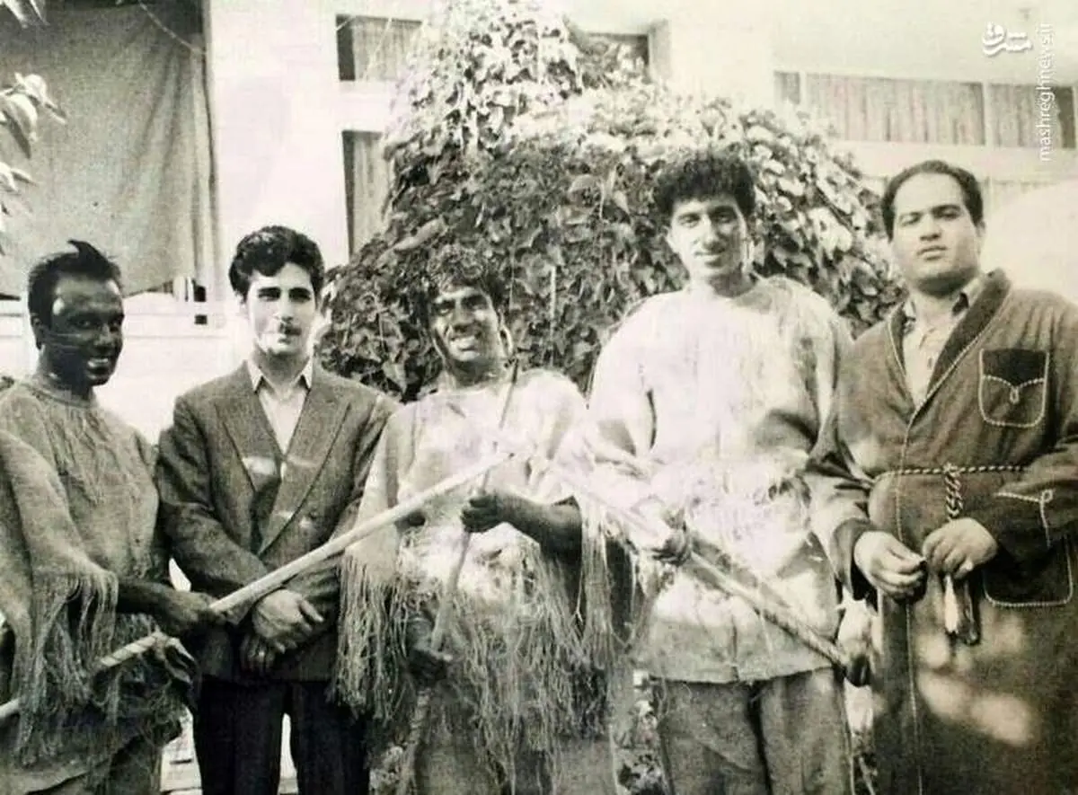 تصویری از پشت صحنه «ساعت خوش» در سال ۷۳