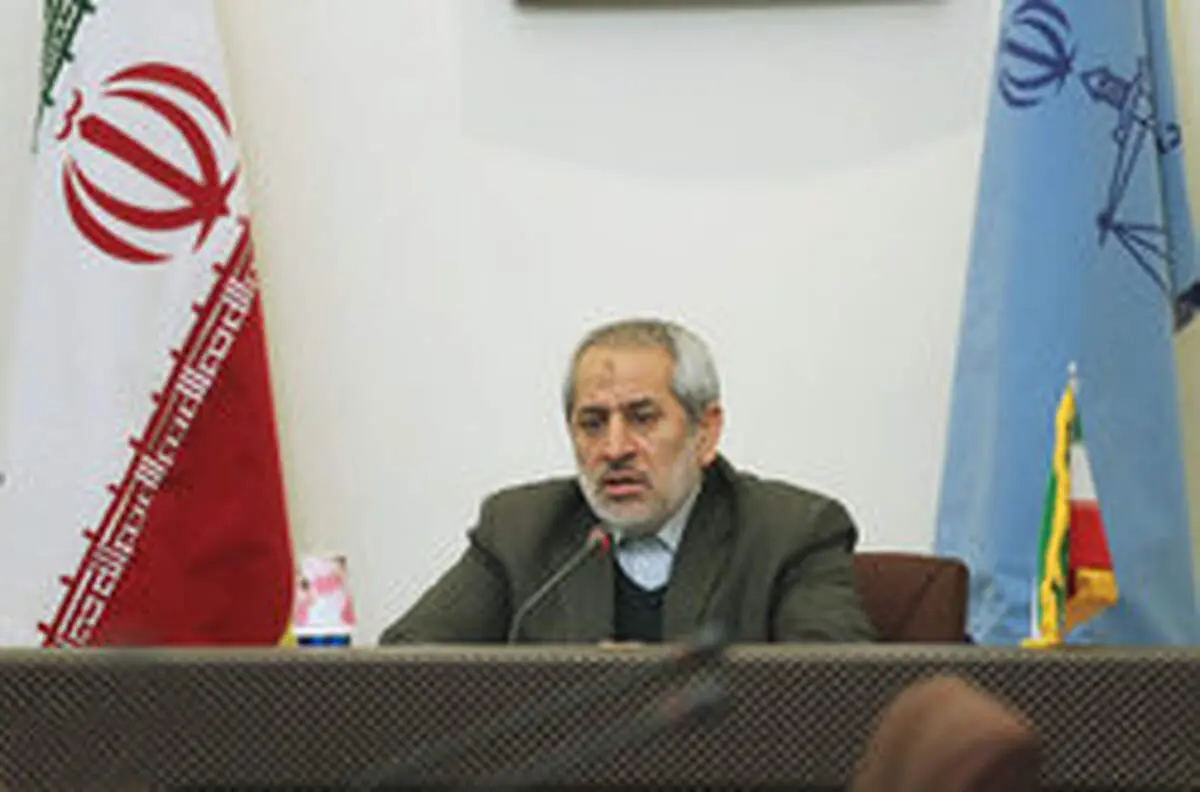 دادستان تهران: خرید و فروش ارز خارج از صرافی و بالاتر از قیمت، اخلال در بازار است/ اگر سلبریتی‌ها پول را خرج زلزله‌زده‌ها کرده باشند مشکلی نیست