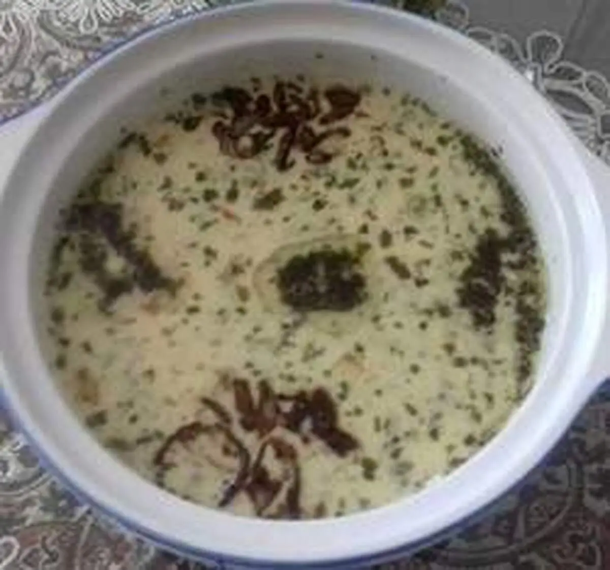 طرز تهیه آش رشته دوغ ملایری
