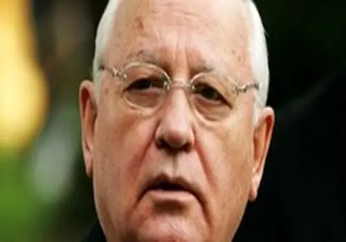  «گورباچف» در فرودگاه شونفلد در برلین؛ سال 1364