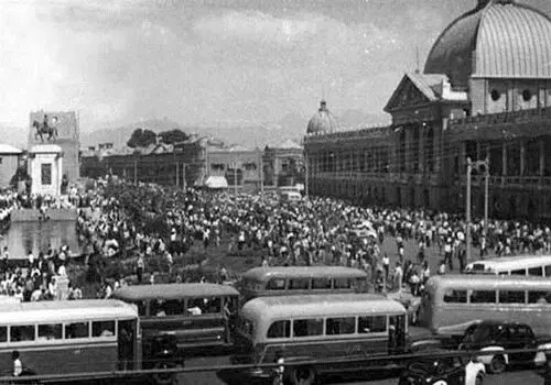 میدان توپخانه تهران در دوران ناصرالدین‌ شاه قاجار+ عکس 