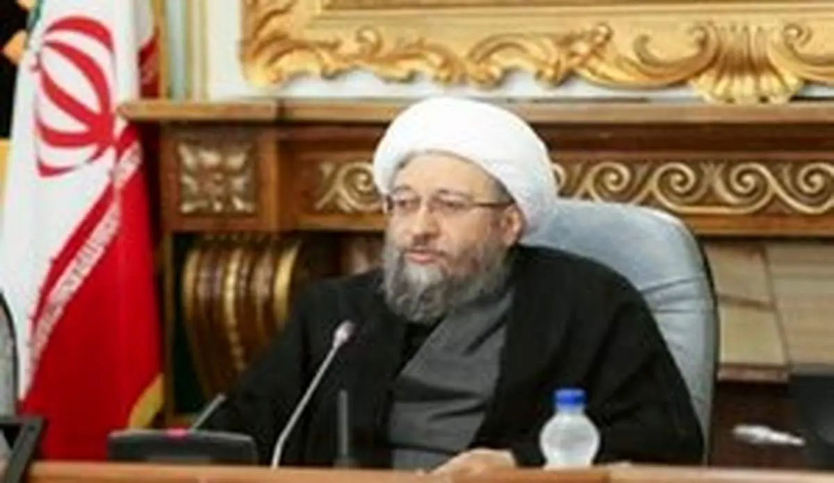 آیت الله آملی لاریجانی: مفسدان در انتظار شدیدترین برخورد‌ها باشند