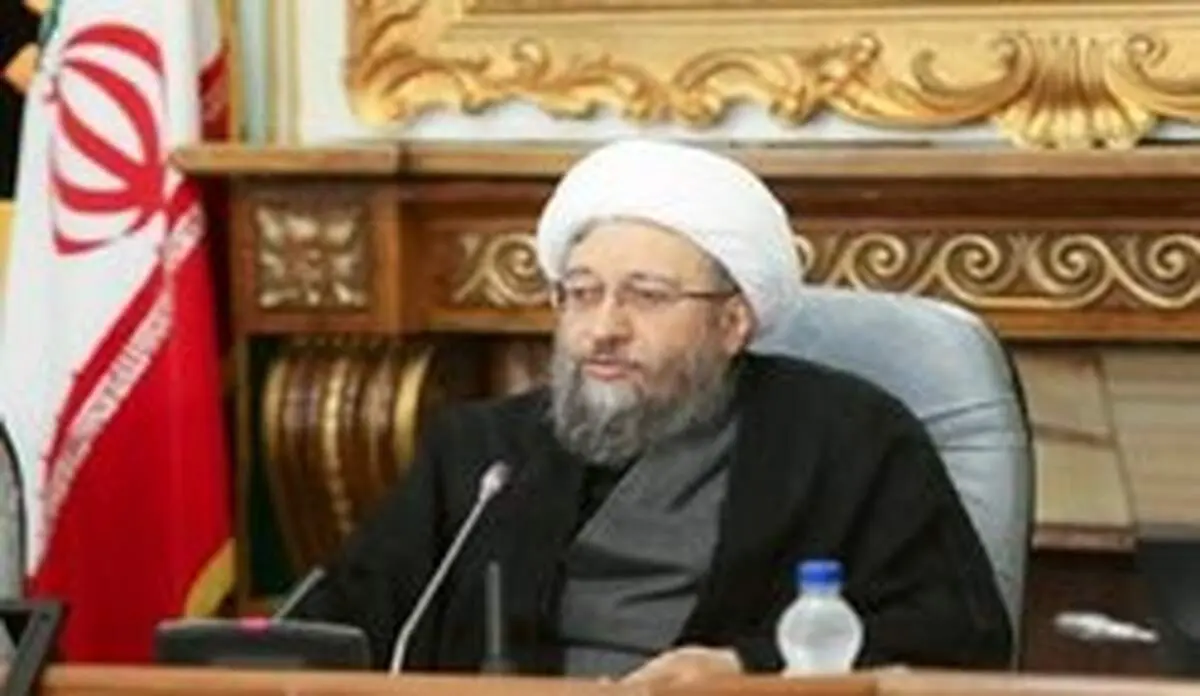 آیت الله آملی لاریجانی: مفسدان در انتظار شدیدترین برخورد‌ها باشند