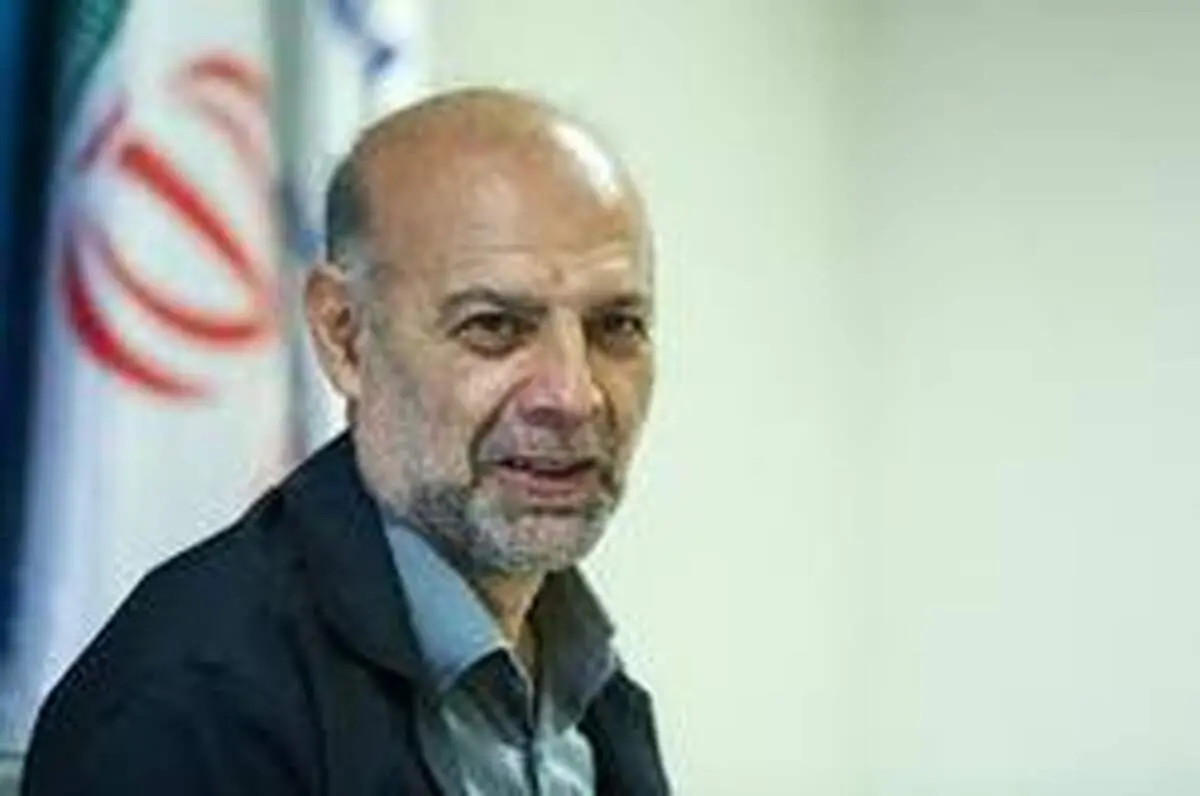 محجوب: ثروت‌مندان پیشاپیش سهم‌شان را گرفته اند و فقرا دائم بر سر وزیرشان می‌زنند!