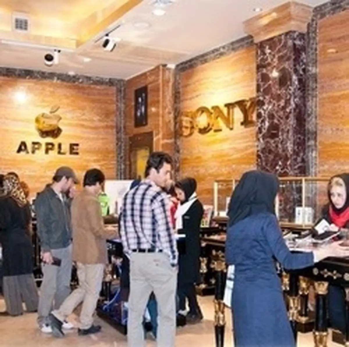 قیمت موبایل ۱۵ تا ۲۰ درصد کاهش پیدا میکند