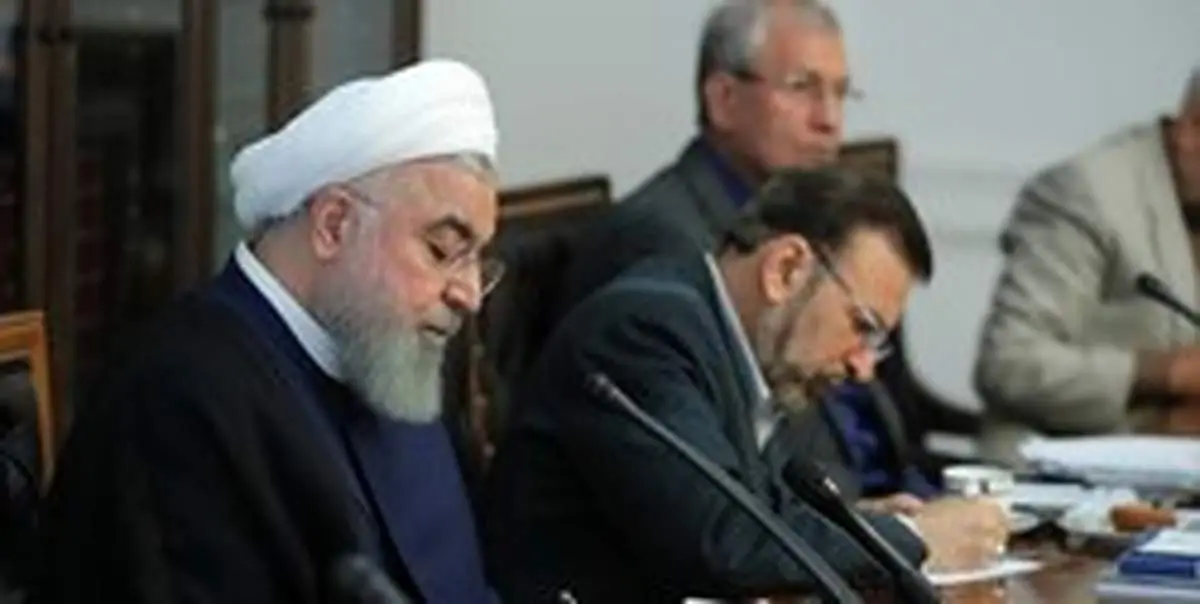 روحانی: اجازه نمیدهیم برخی آینده را برای مردم سیاه ترسیم کنند