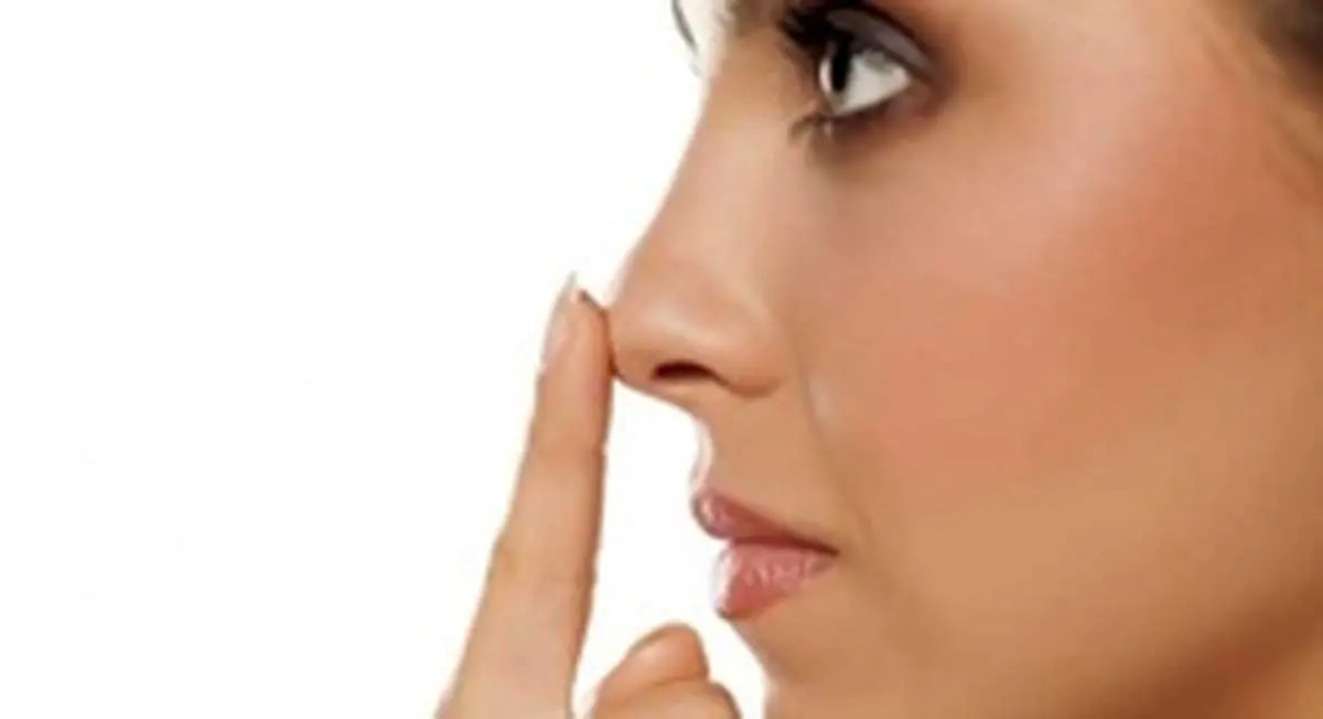 روش‌های کوچک کردن بینی بدون جراحی