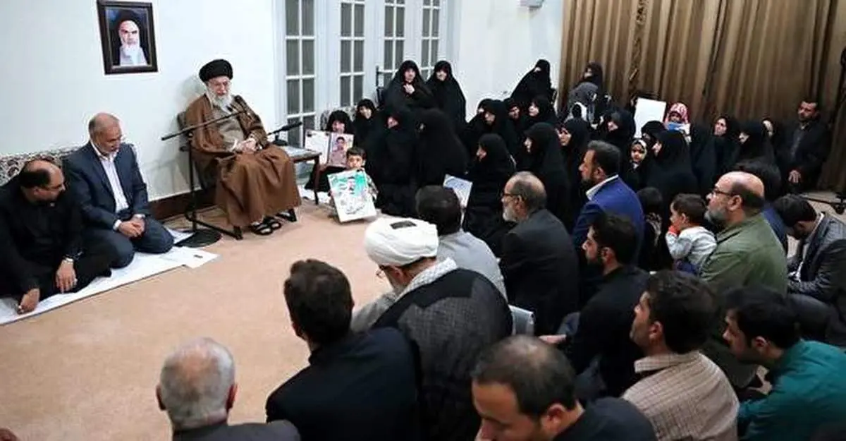 رهبر انقلاب: اگر مدافعان حرم نبودند، راهپیمایی اربعین نبود