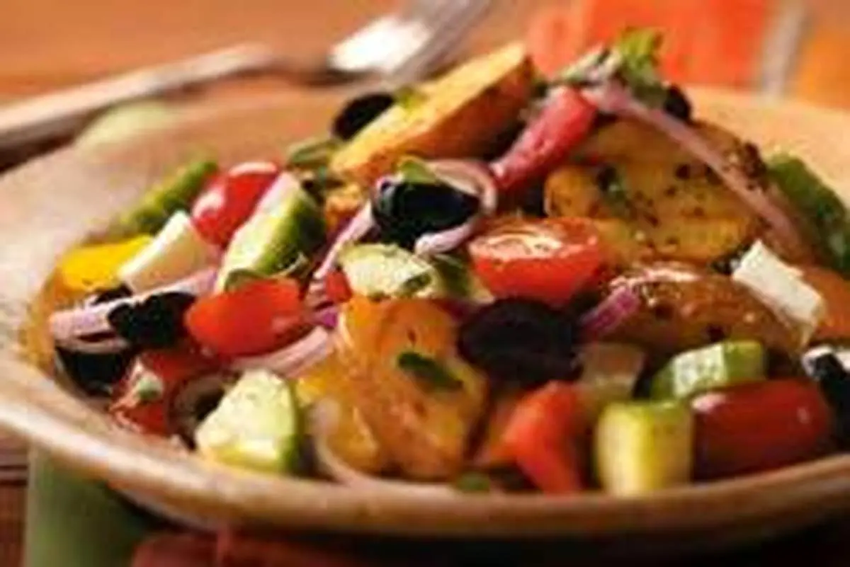 طرز تهیهی سالاد گوجه کبابی یونانی