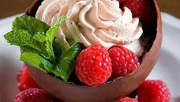 طرز تهیه کاسه های شکلاتی
