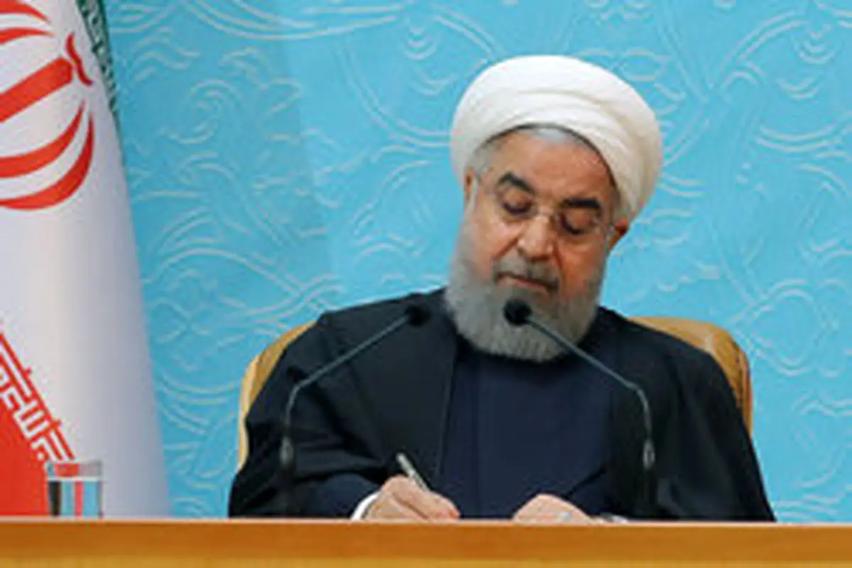 تقدیر روحانی از سرپرستان وزارتخانههای کار و اقتصاد