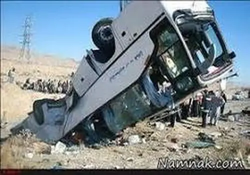 تصویر عجیب از واژگونی اتوبوس در جاده سمنان!