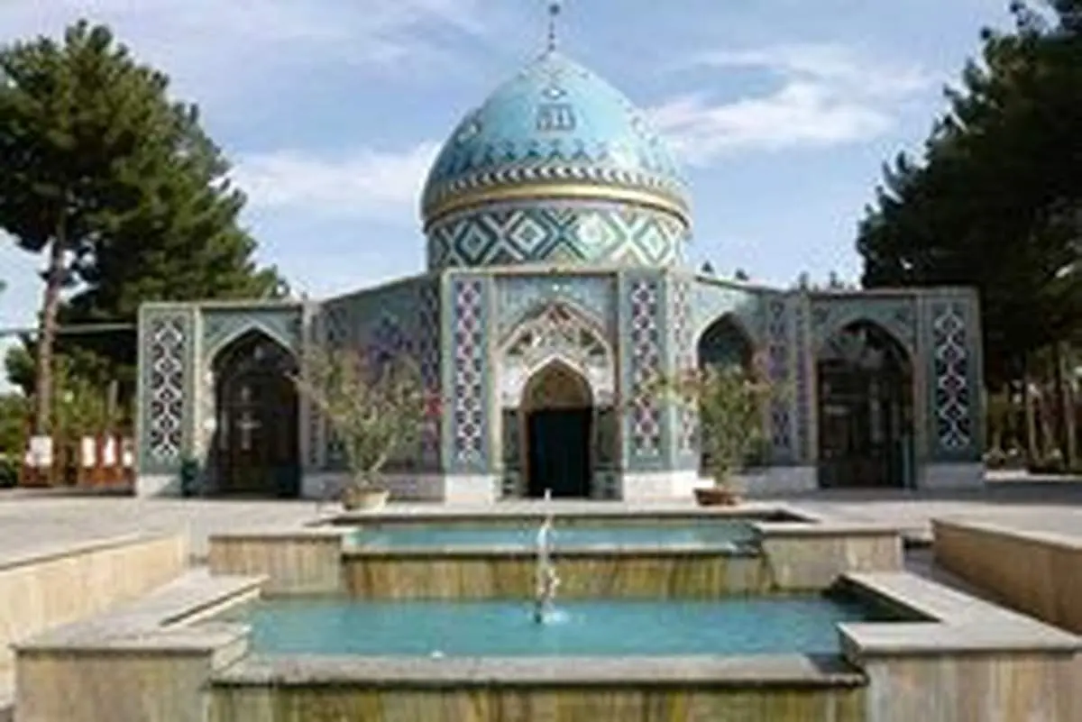 آشنایی با آرامگاه فضل بن شاذان درنیشابور