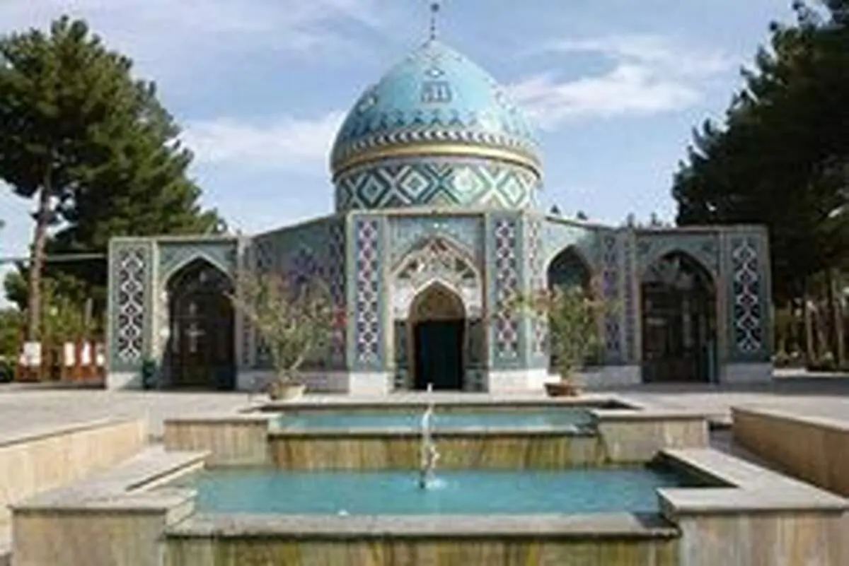 آشنایی با آرامگاه فضل بن شاذان درنیشابور