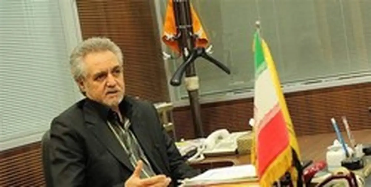تابش: شفر در مورد تیم خودش اظهار نظر کند