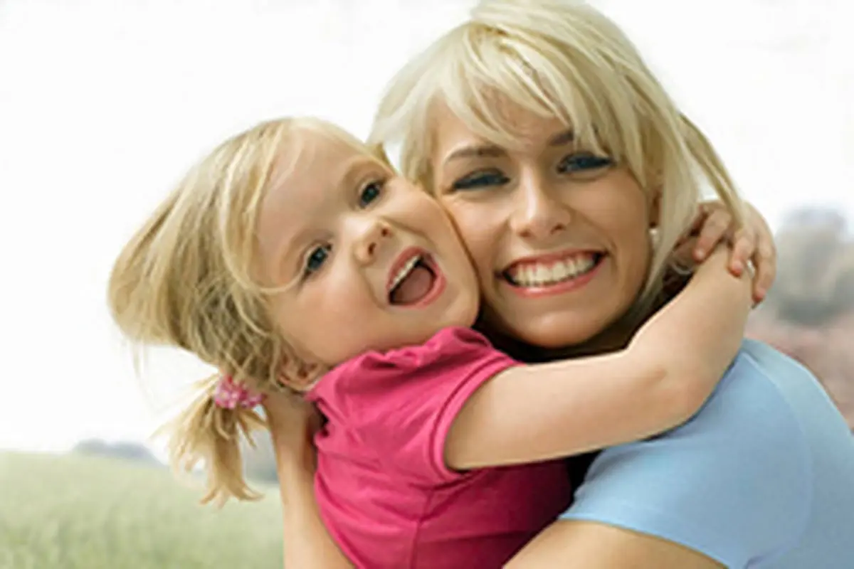 ۷ راهکار برای اینکه مادر شاد و خوشبخت باشید