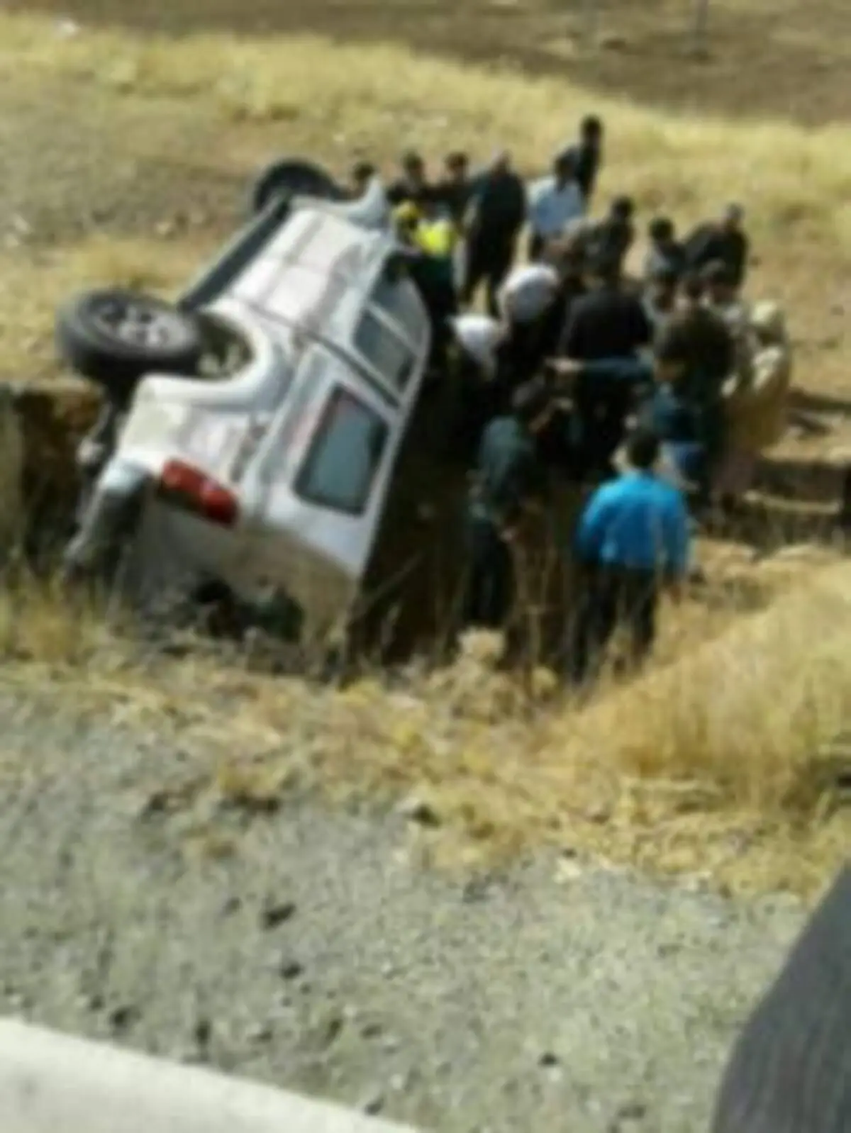 خودروی حمل پول واژگون شد