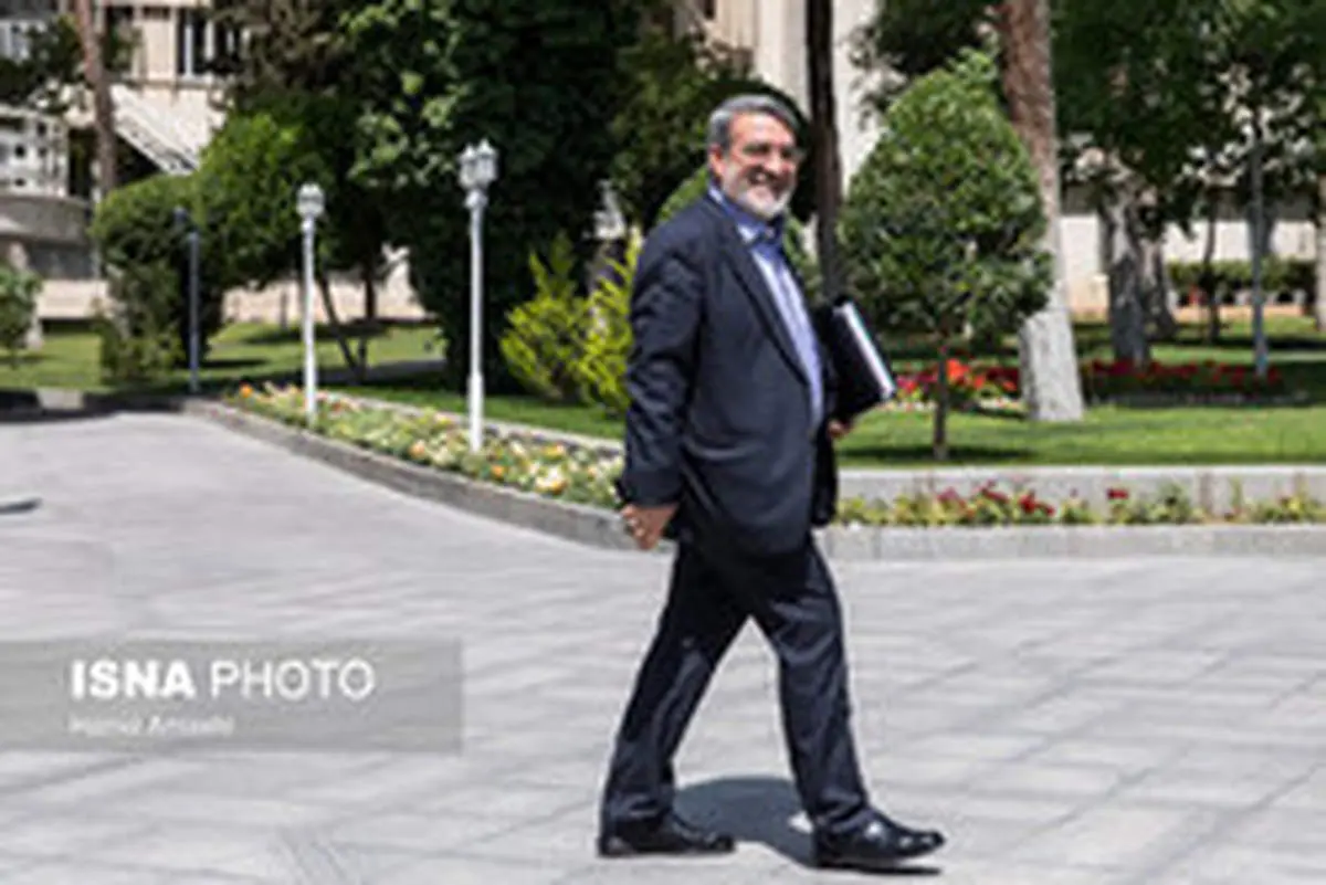 سلیمی: استیضاح وزیر کشور منتفی است