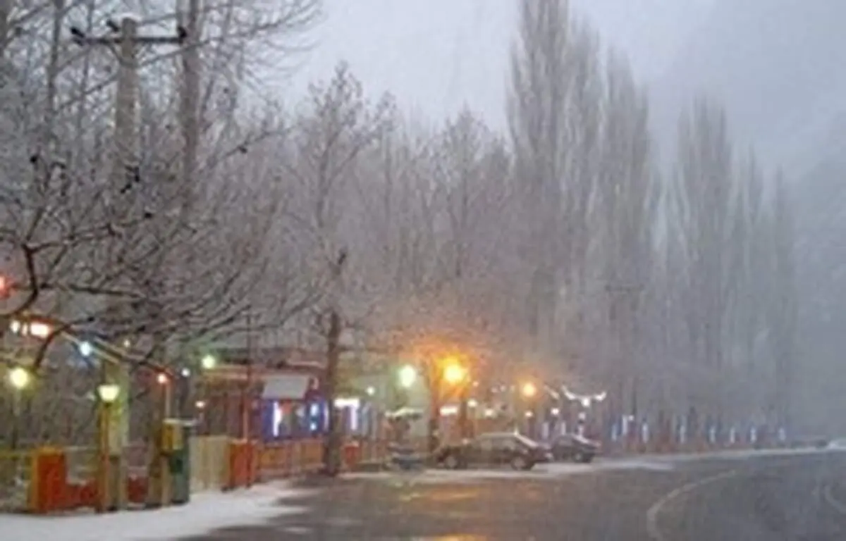 برف و کولاک محورهای هراز و چالوس را مسدود کرد