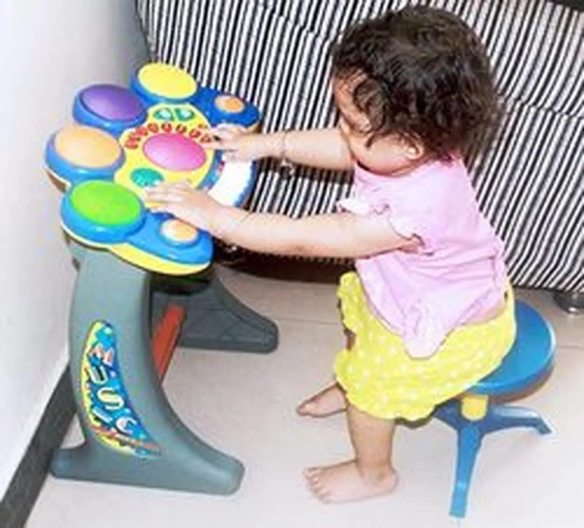 ۸ بازی جذاب برای باهوش کردن کودکان یک ساله