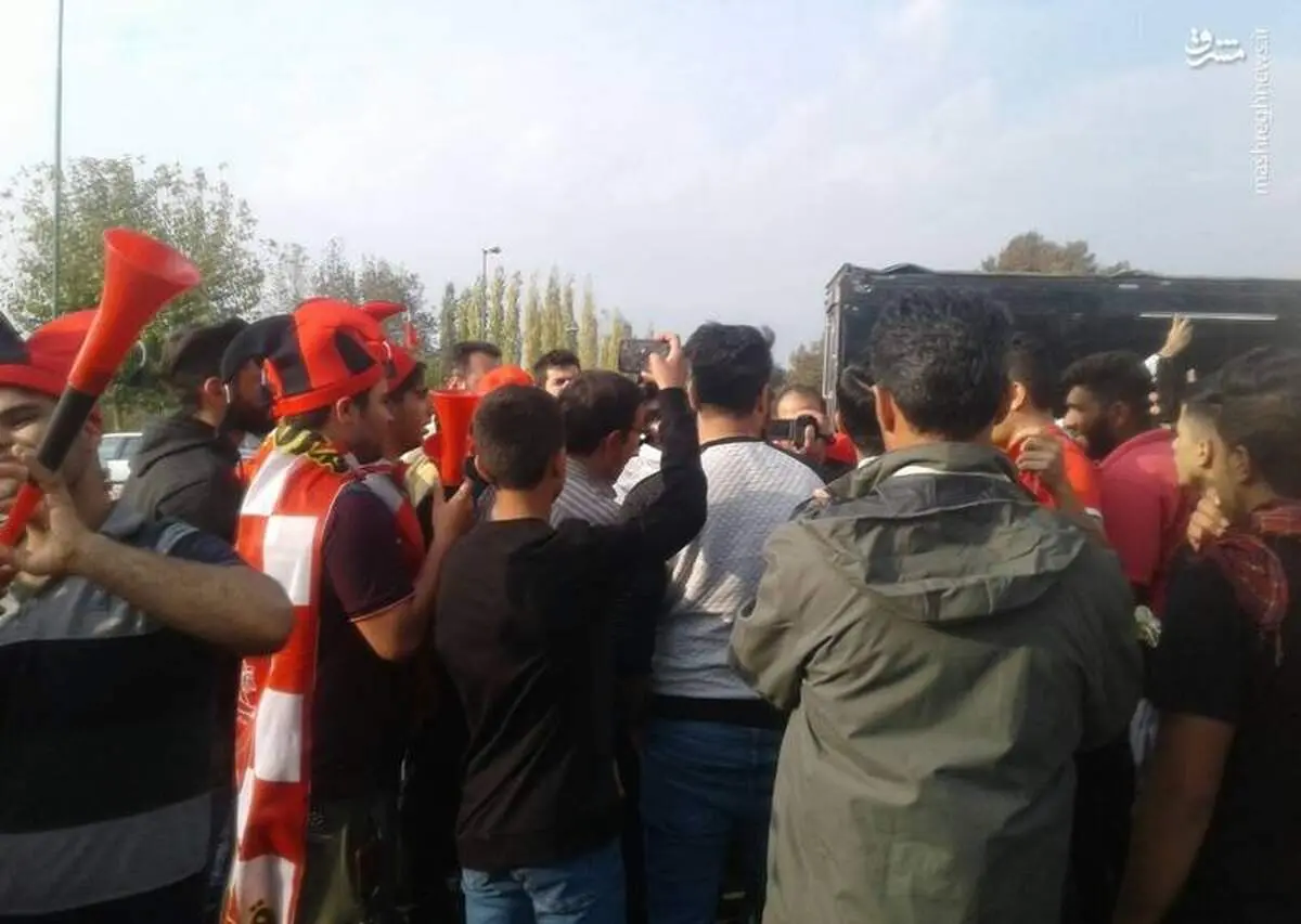 هواداران پرسپولیس به ورزشگاه آمدند! +تصاویر