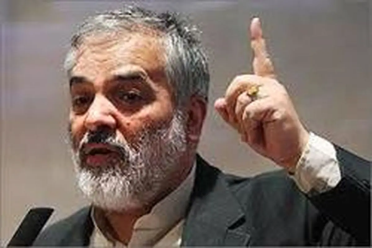 قدیری ابیانه: روحانی ۱۴۰۴ دوباره نامزد انتخابات ریاست جمهوری می‌شود