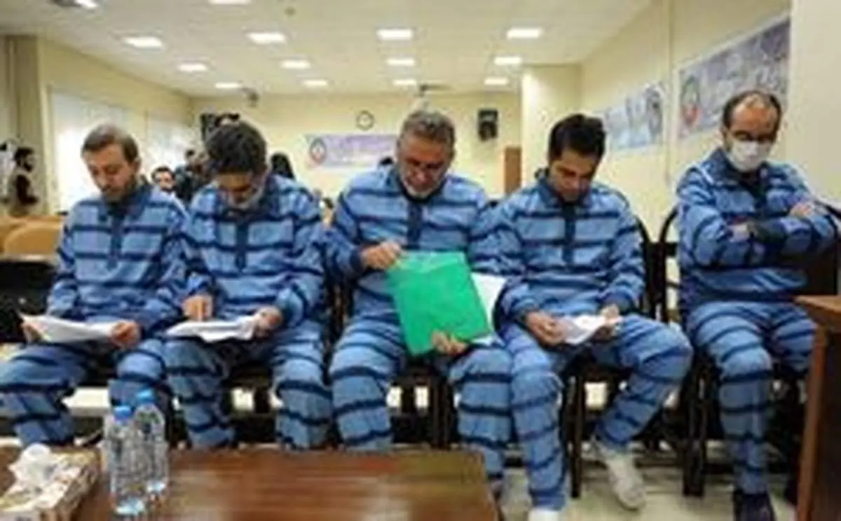 در جلسه محاکمه ۵صراف چه گذشت؟