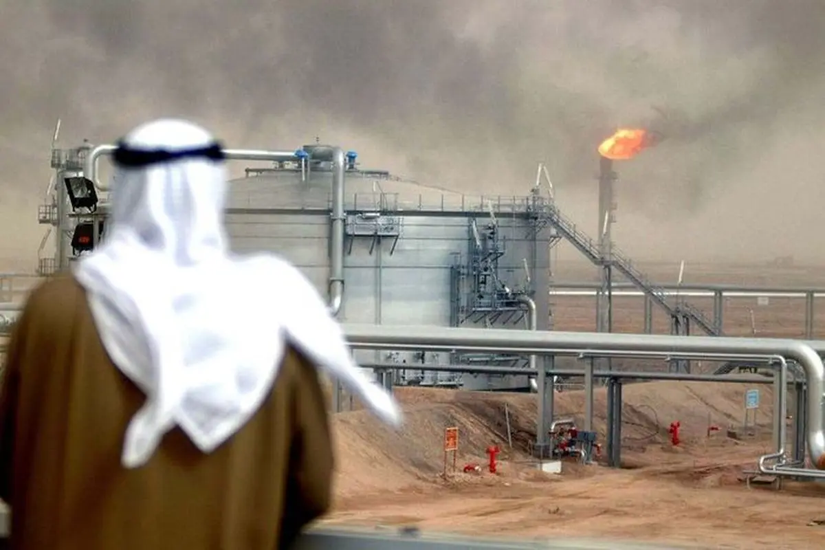 عربستان سعودی نیم میلیون بشکه از تولید نفتش را کاهش خواهد داد