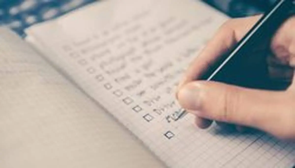 ۱۱ راهکار عملی برای غلبه بر عادت به تعويق انداختن كارها
