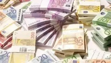 توقف عرضه یورو در صرافی‌ها